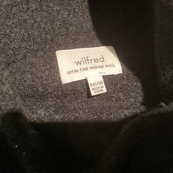 Aritzia Wilfred Merino Wool Tourane Sweater/Poncho xxs/xs fits various sizes! - Picture 2 of 9